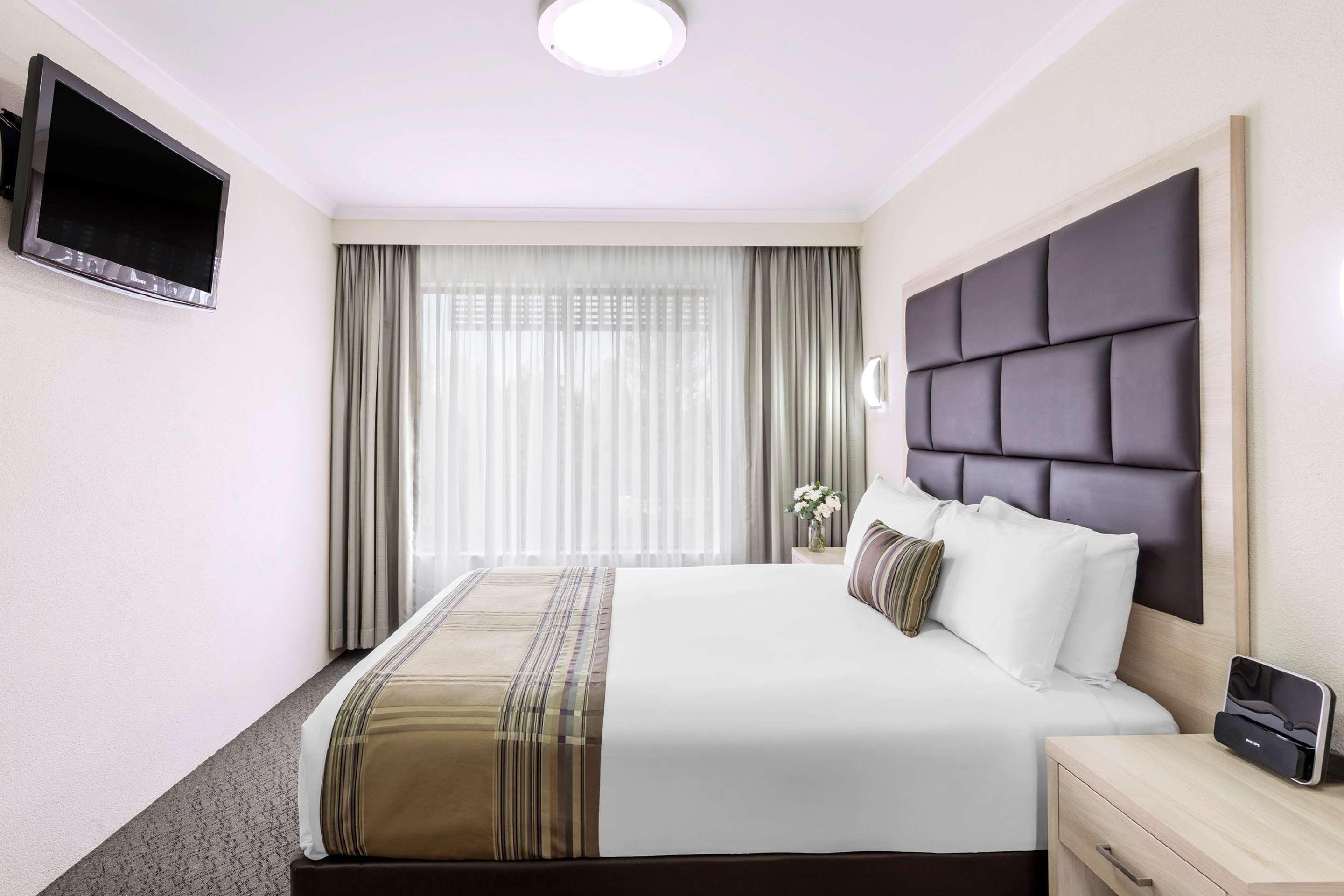 Garden City Hotel, Best Western Signature Collection Canberra Exteriör bild