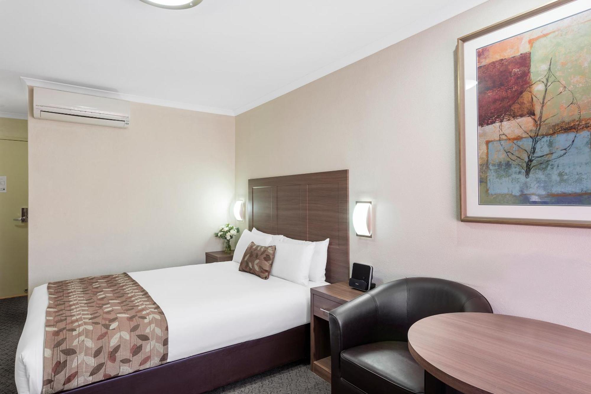 Garden City Hotel, Best Western Signature Collection Canberra Exteriör bild